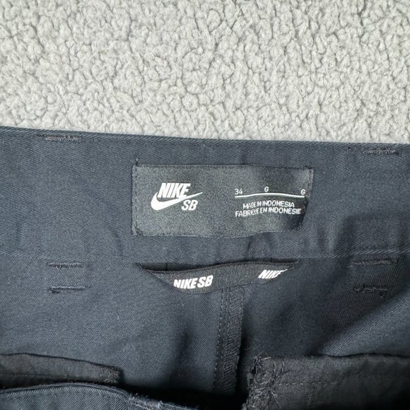 Nike SB Shorts Mens Size 34 Blue 8" Inseam 20L Cotton Blend Chino Skatebaording - Picture 3 of 15